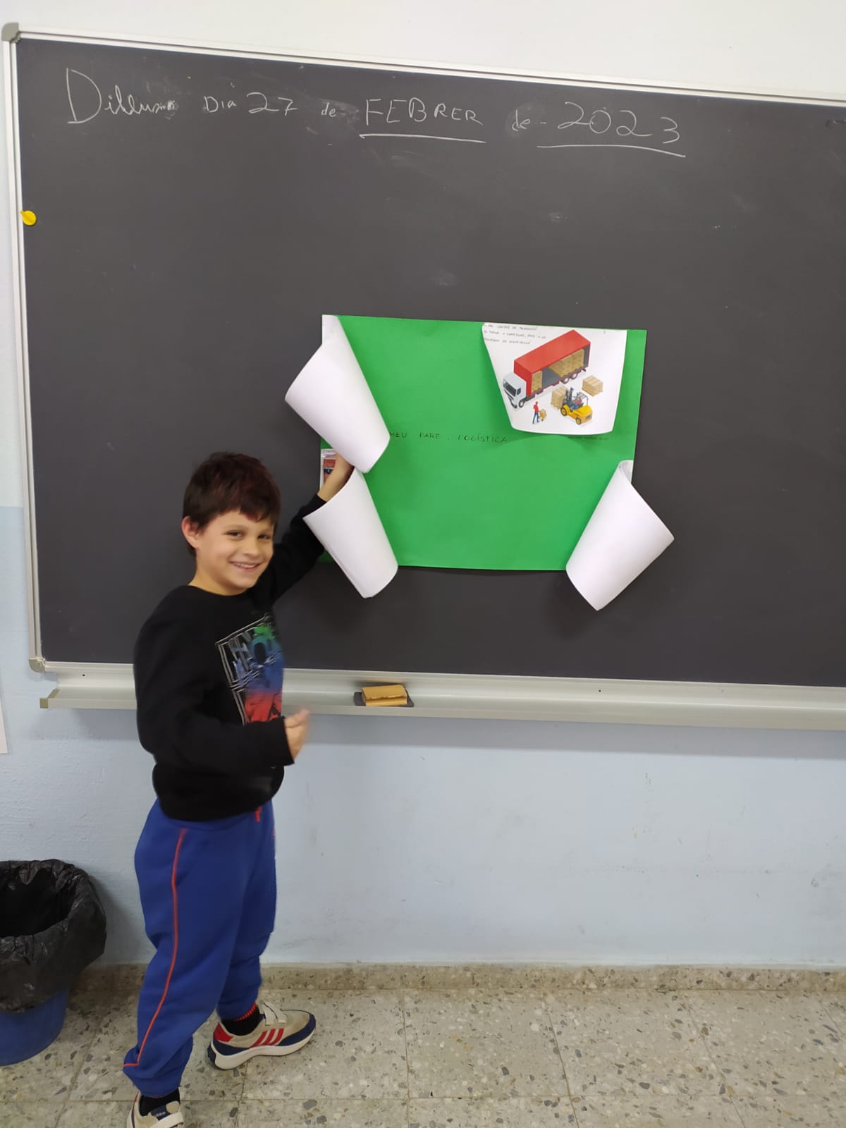 924d7fec-3e95-49f4-b14f-79f58da8a04a