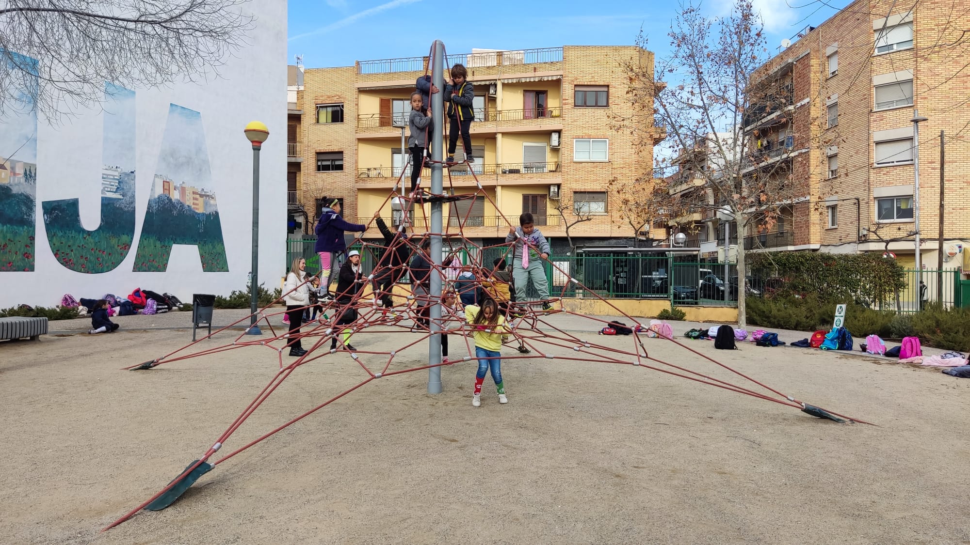 c98bd550-19d3-4407-89ac-90c0d8b2d33e