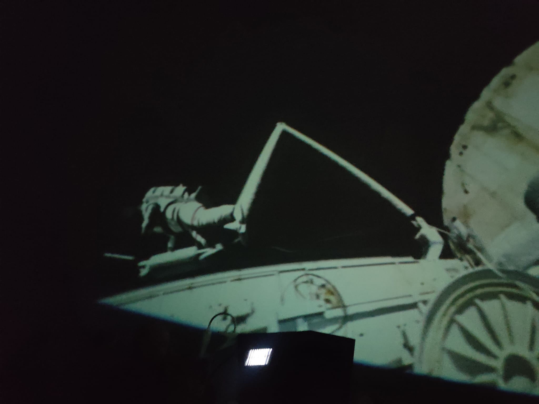 e5ff406c-c410-4876-aa3f-8d8056e14cc9