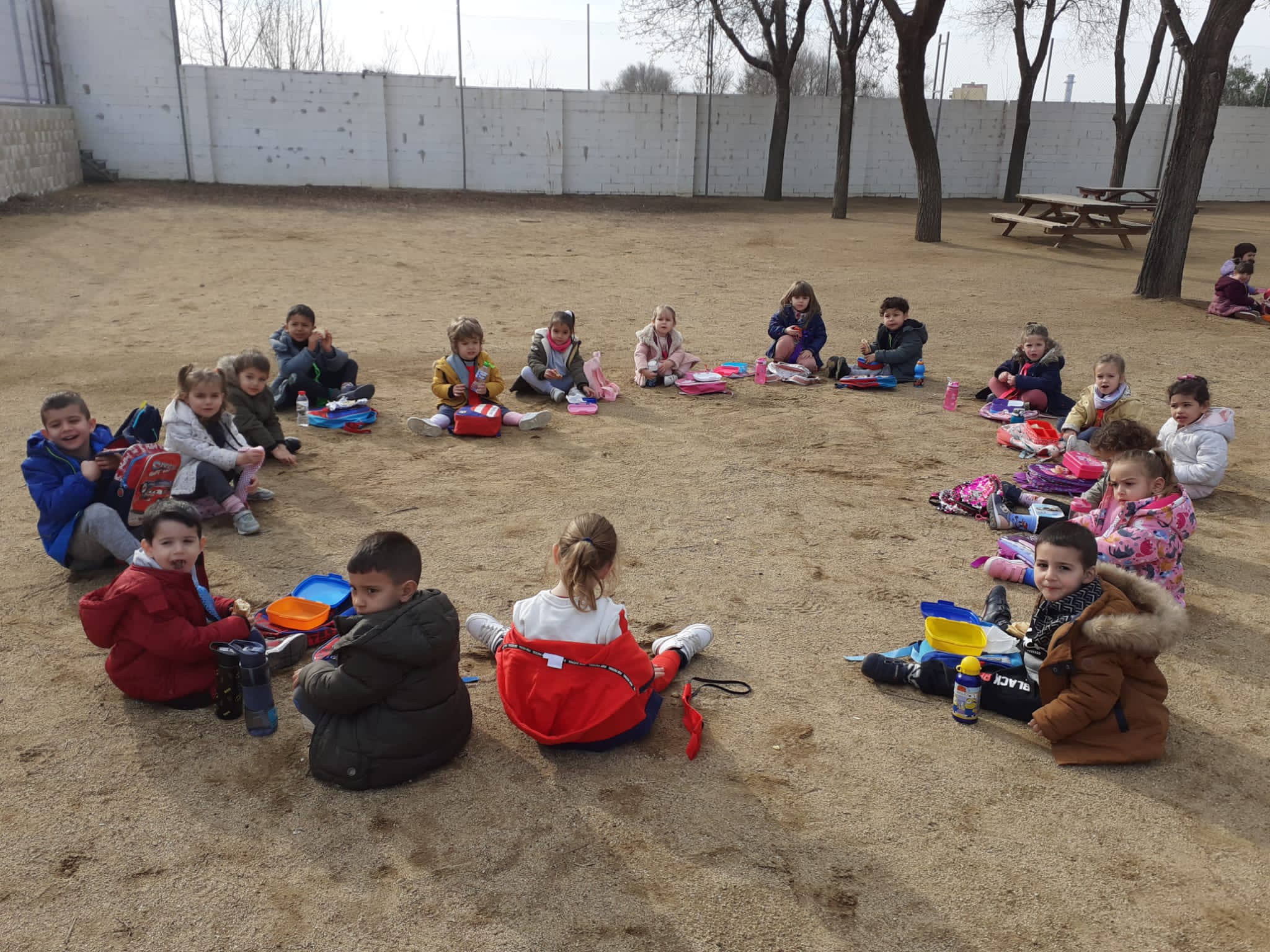 fcaafcff-afd3-404f-a949-a69f63aa0e2a