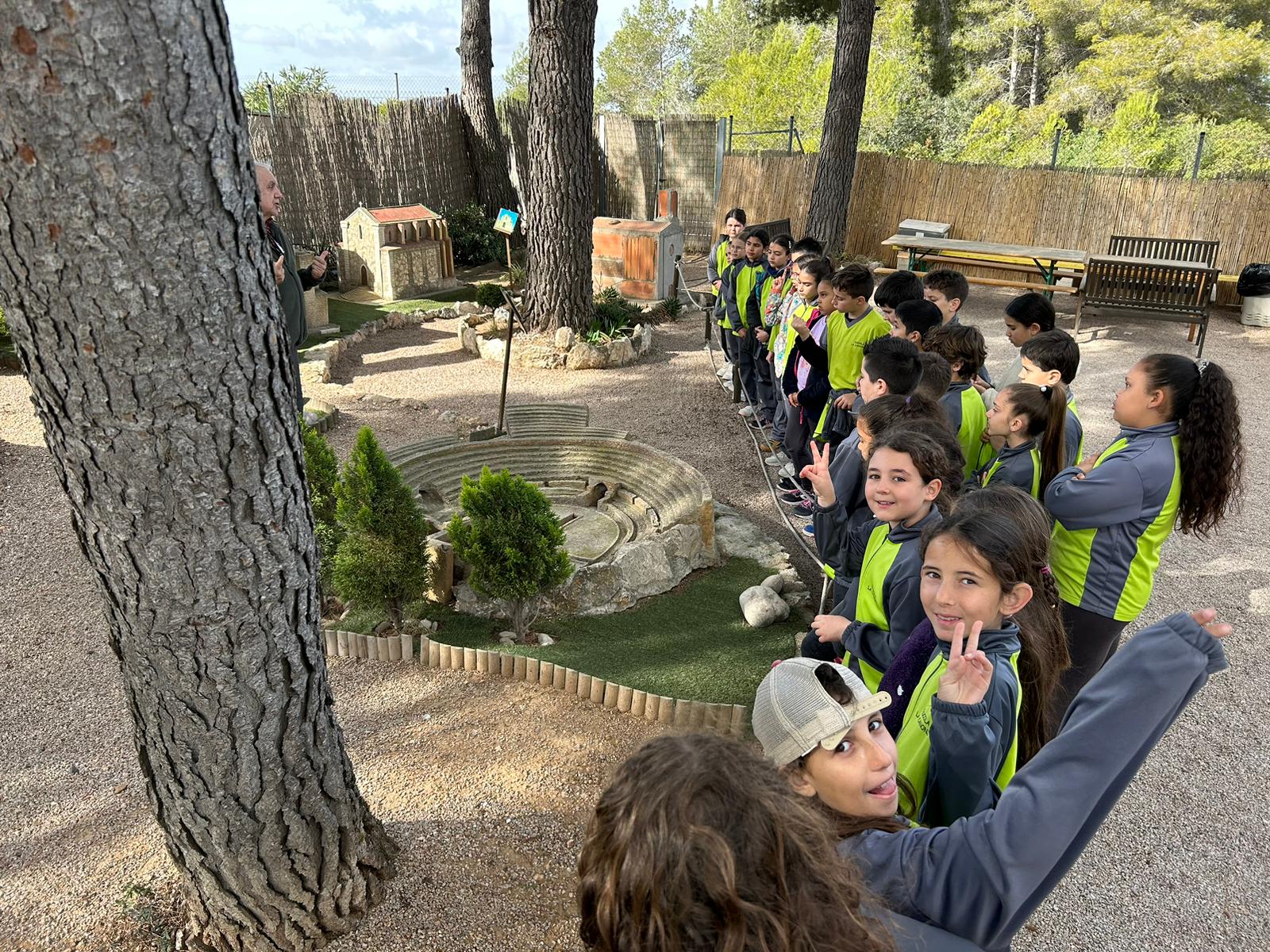 1b352953-ef10-42fd-ba7d-b5cb71328dca