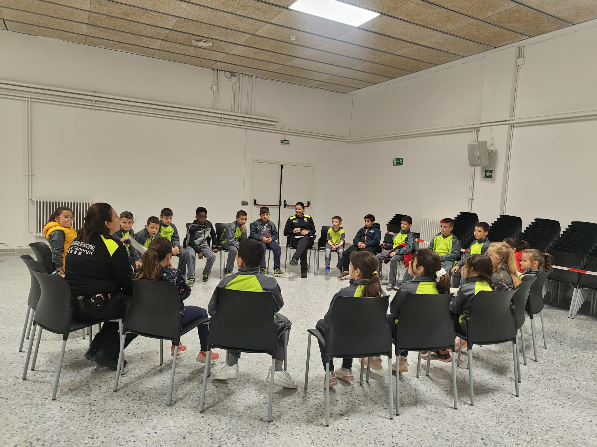 aacc9c9a-a7bc-4680-a433-7e51df6f3940