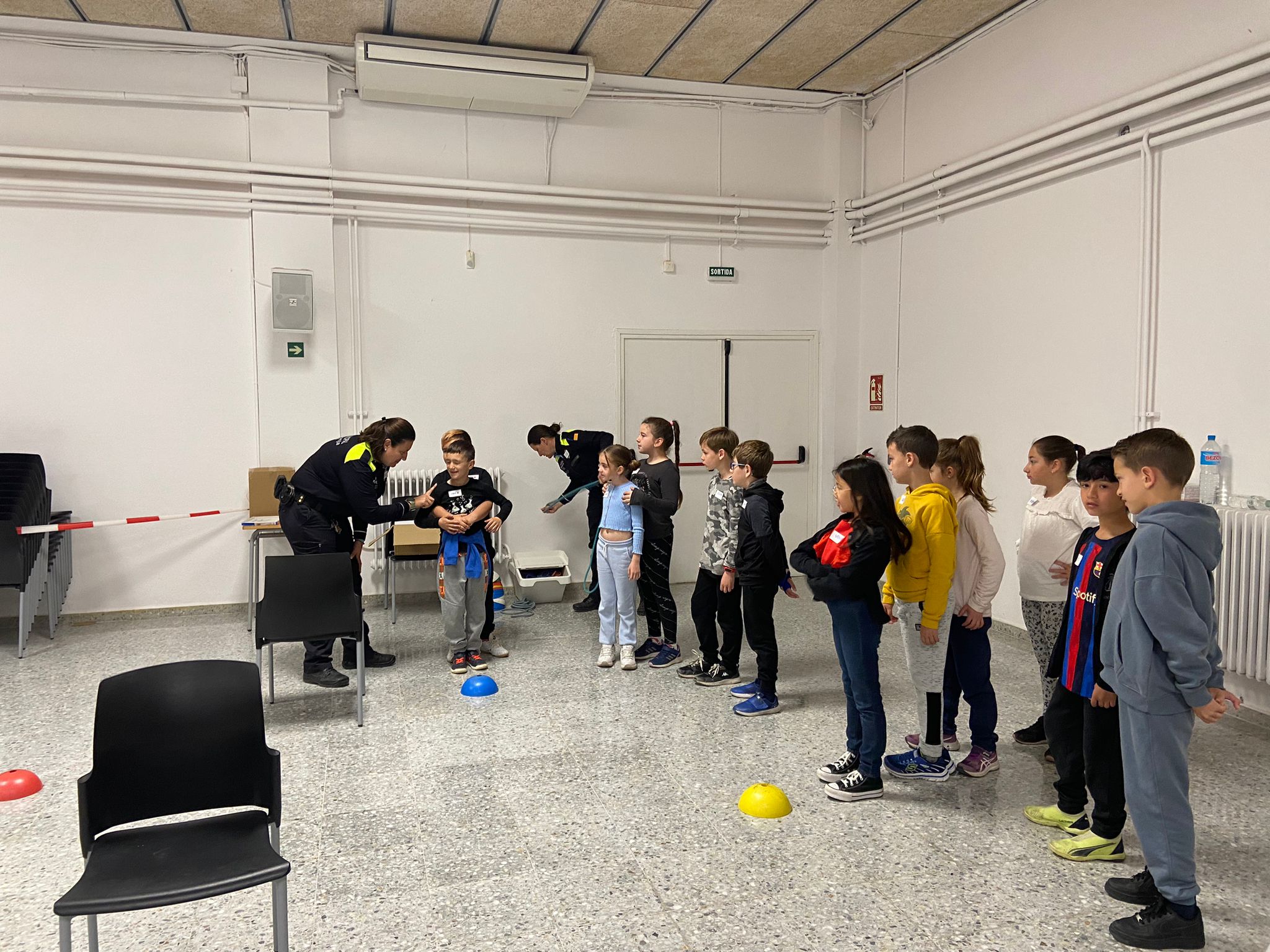 c816ec5a-83df-4aa0-8b7b-305a56625209