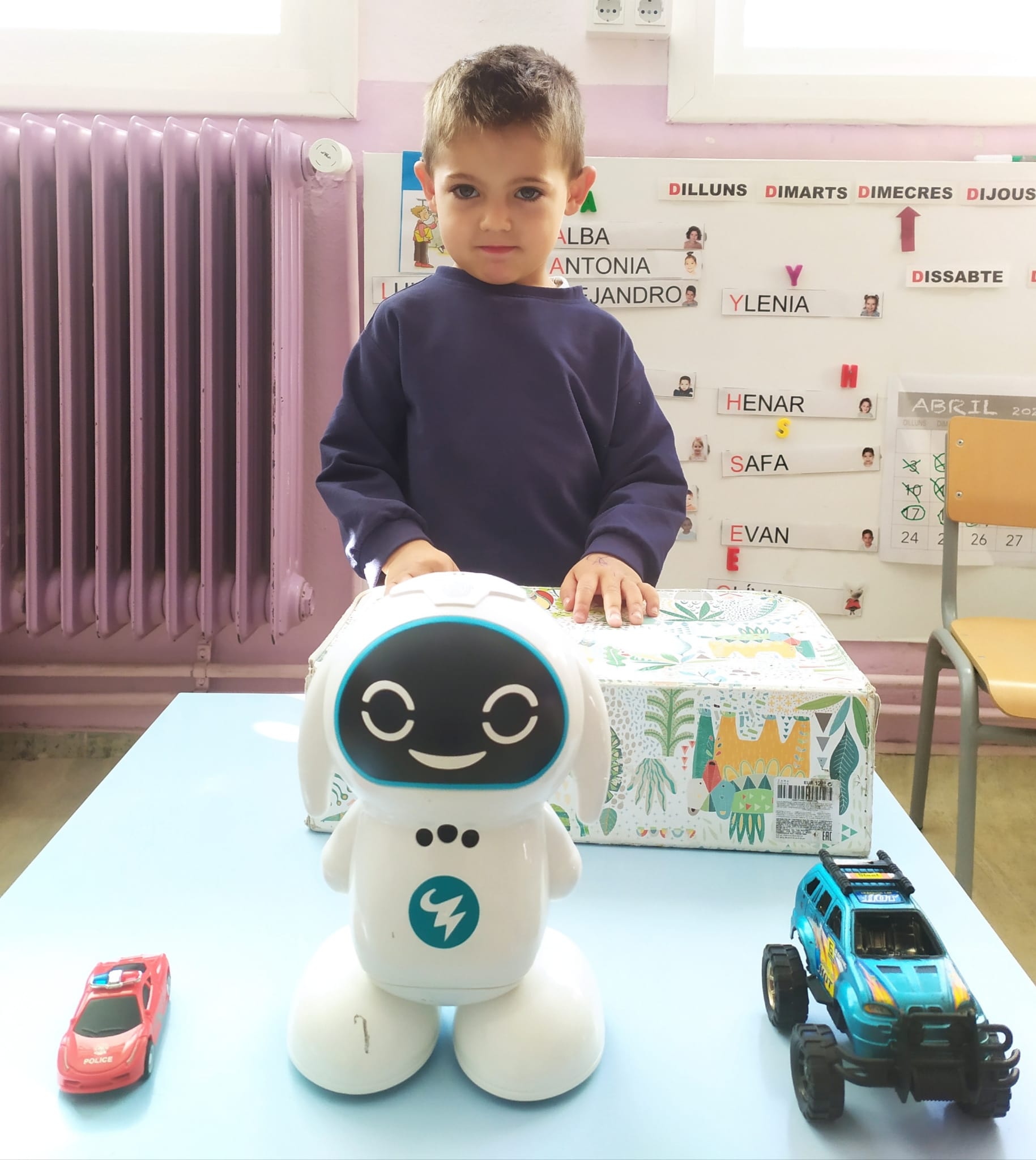 f0a0decd-9989-4a5e-80df-c7438bd7f8af