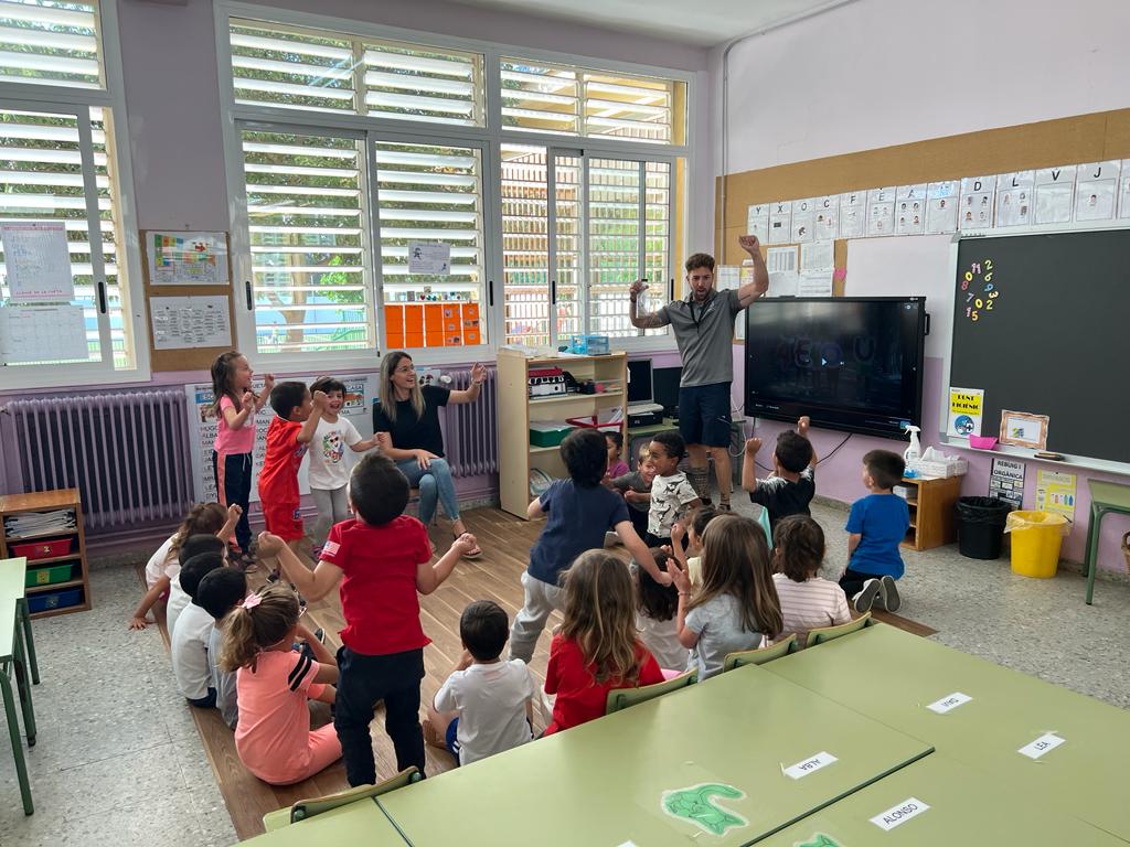 3f0c95f2-b645-4d62-bf39-acae3b45724b