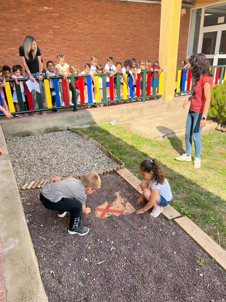 8fcaf3e7-a7c4-425e-9629-d1d85391eafb