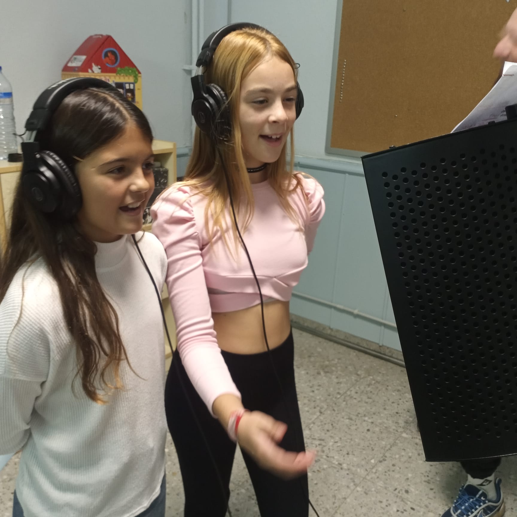 WhatsApp Image 2023-12-01 at 16.38.22 (1)