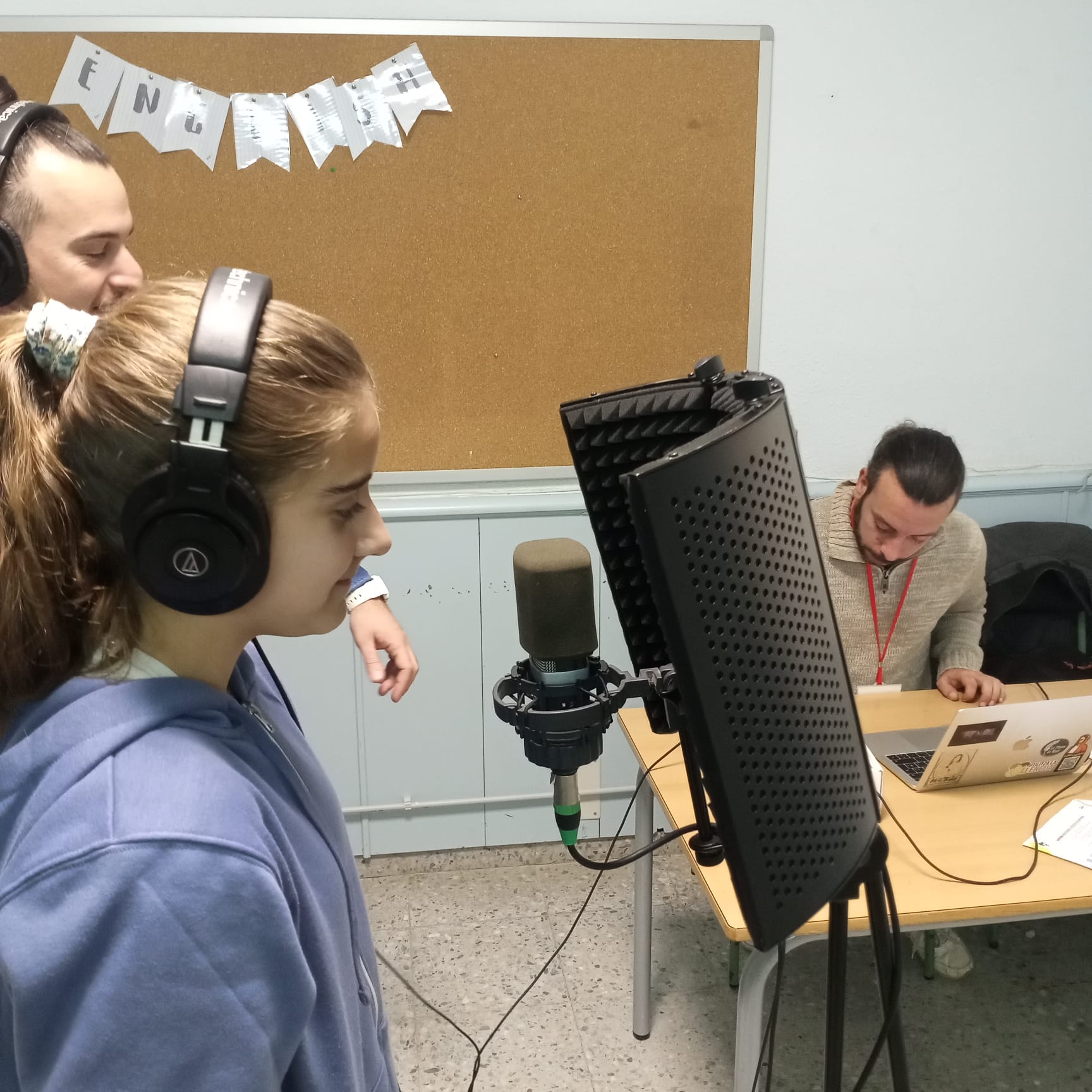 WhatsApp Image 2023-12-01 at 16.38.25 (2)