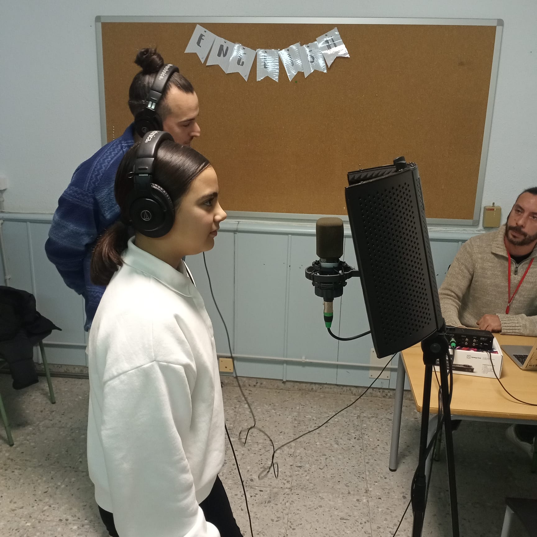 WhatsApp Image 2023-12-01 at 16.38.25 (3)