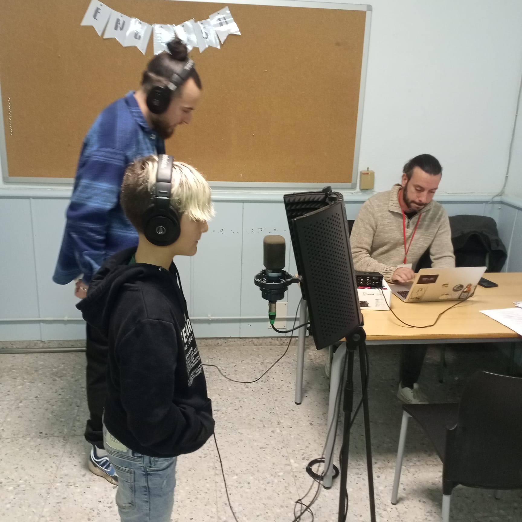 WhatsApp Image 2023-12-01 at 16.38.25 (4)