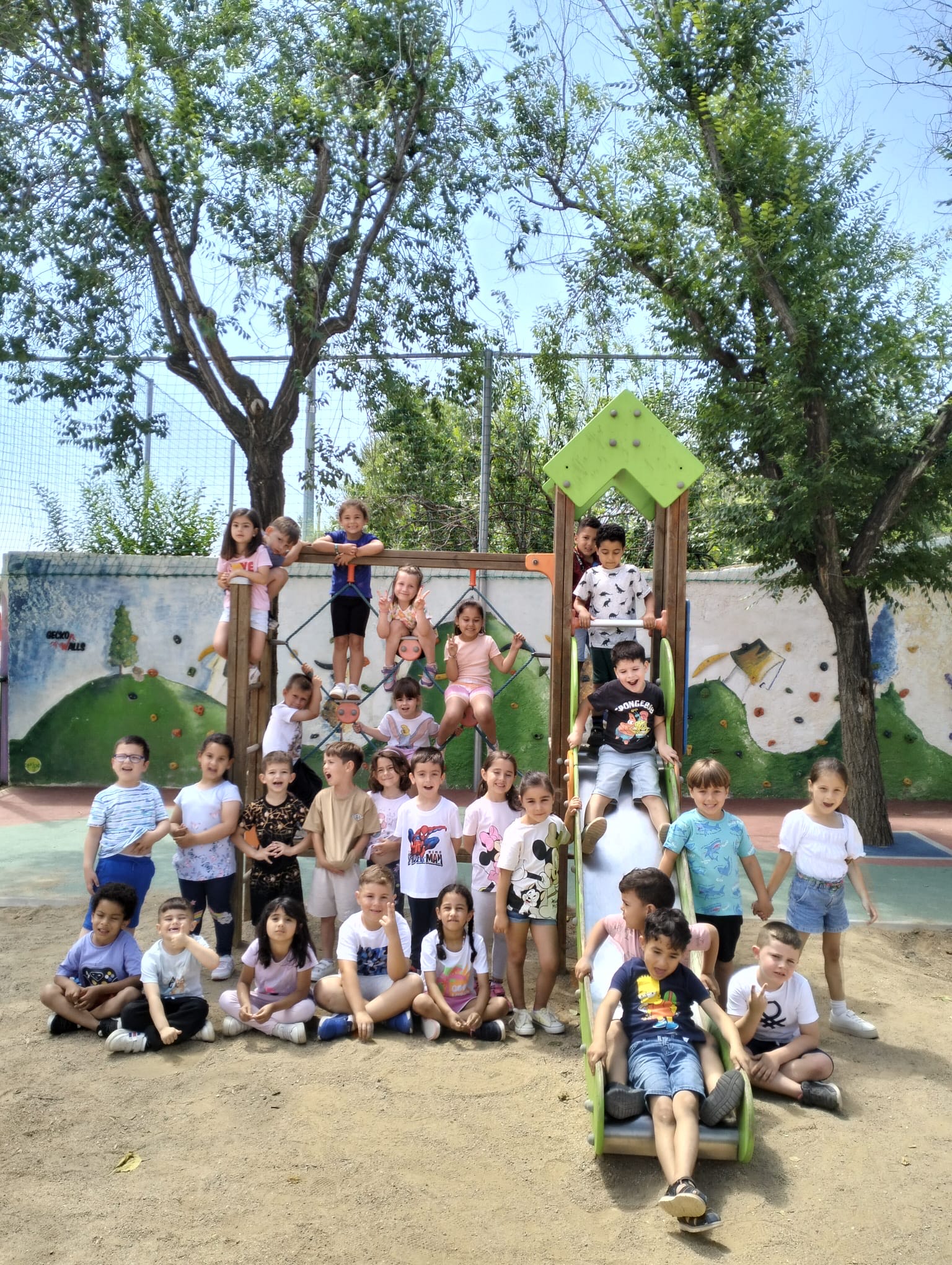 83313713-33d0-4fd2-9fbb-3c74825b73d4