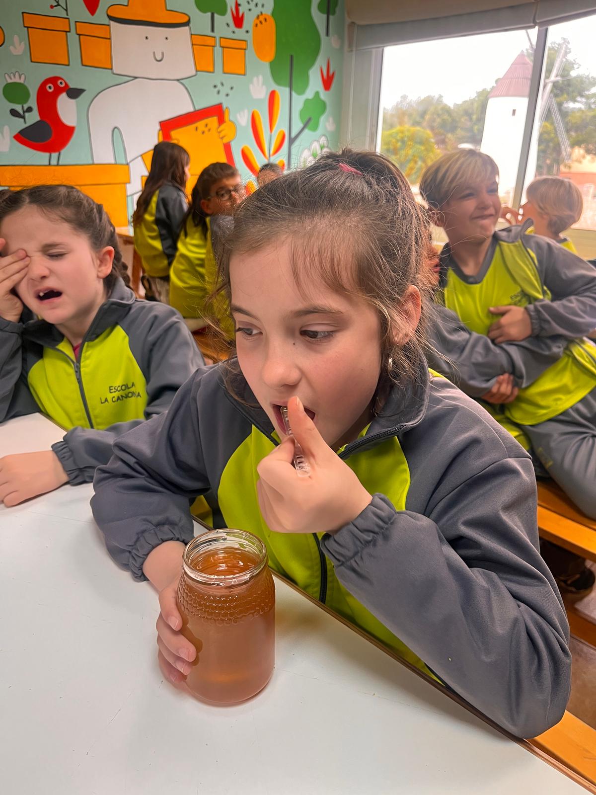 WhatsApp Image 2025-04-03 at 18.48.24