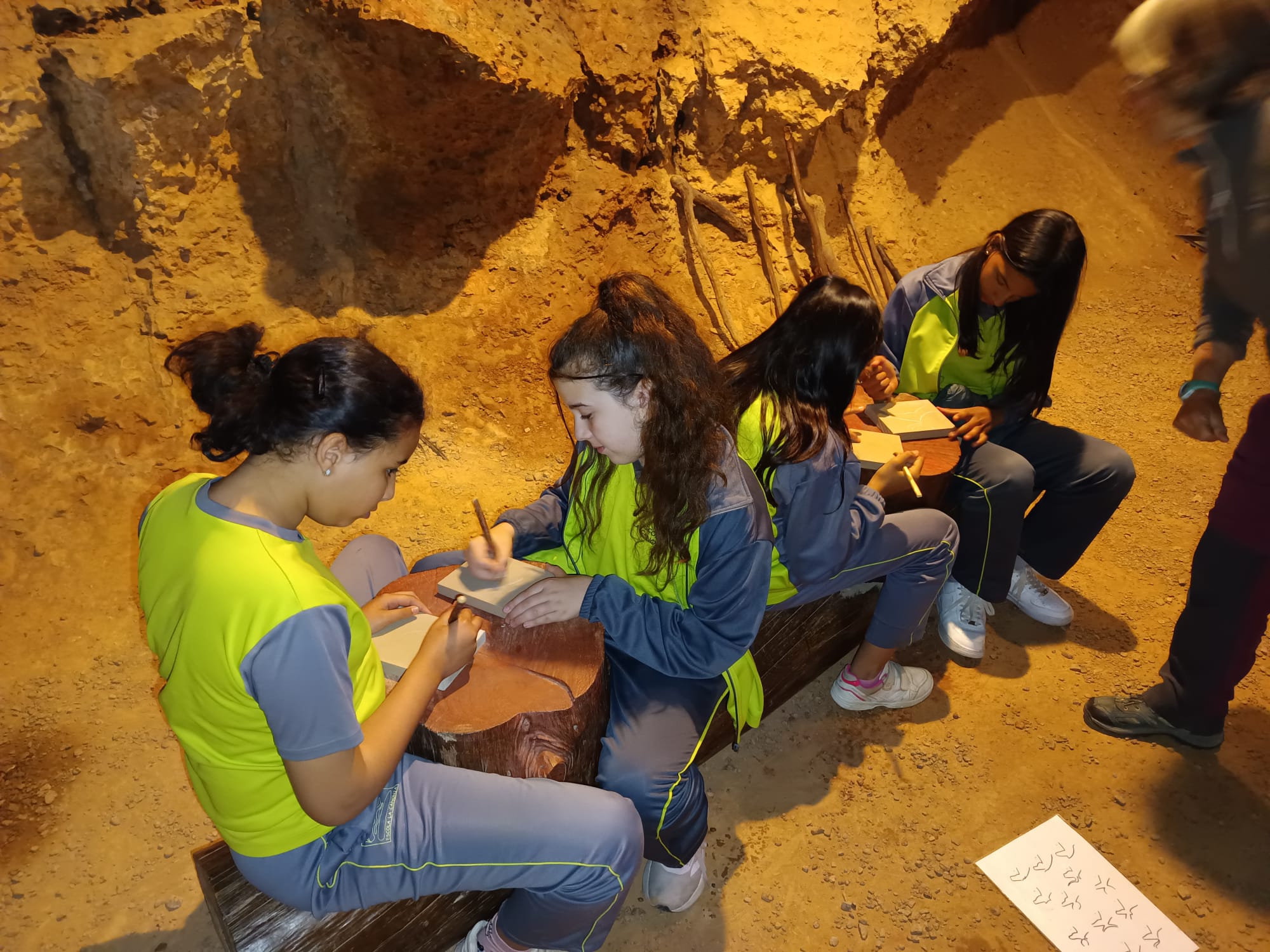 WhatsApp Image 2025-05-06 at 15.40.26 (2)