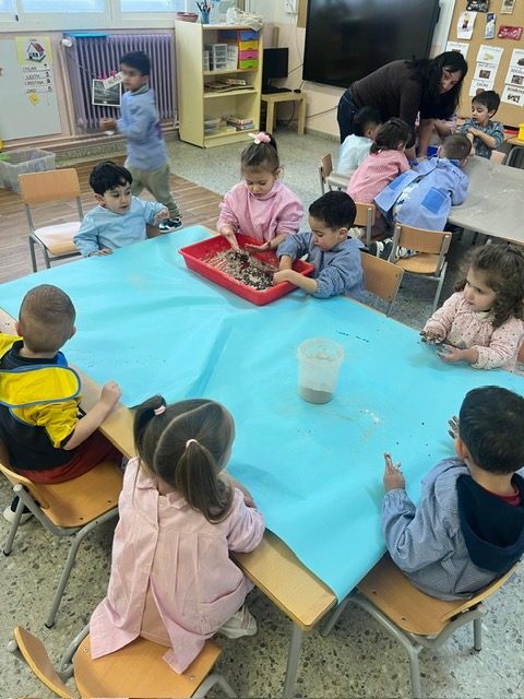 ac1d4542-24be-4b00-8c7d-c446cb8b9014