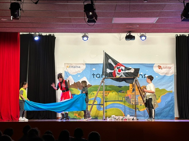 51ad0ba7-9b36-4997-8f14-54e01dfa14de