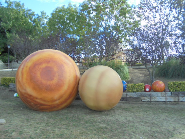 CAN MIQUELÓ. Els planetes anem d'excursió. | Escola Lledoner