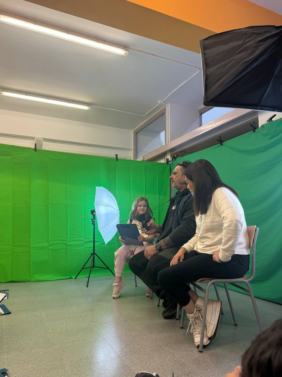 photo_5911064752937878798_y