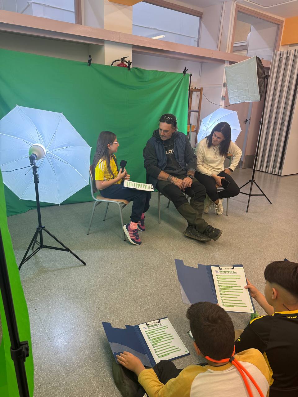 photo_5911064752937878803_y