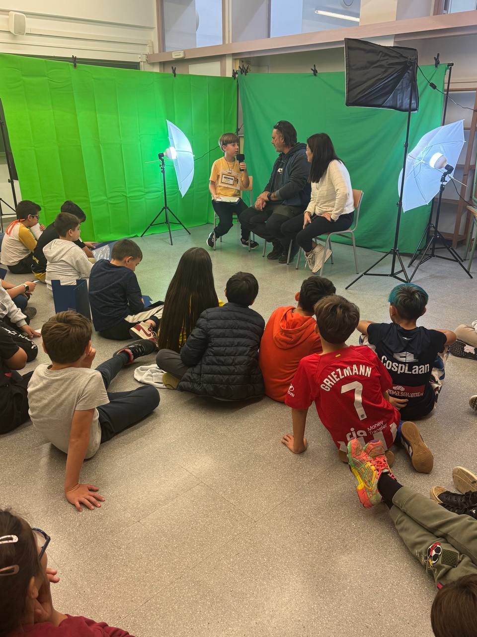 photo_5911064752937878804_y