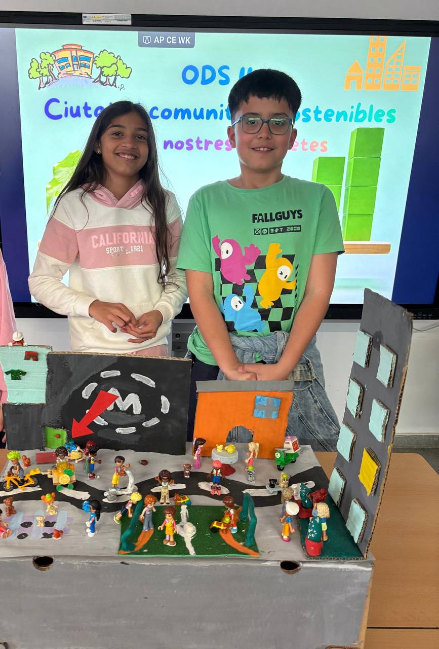 photo_5877420994211811178_y