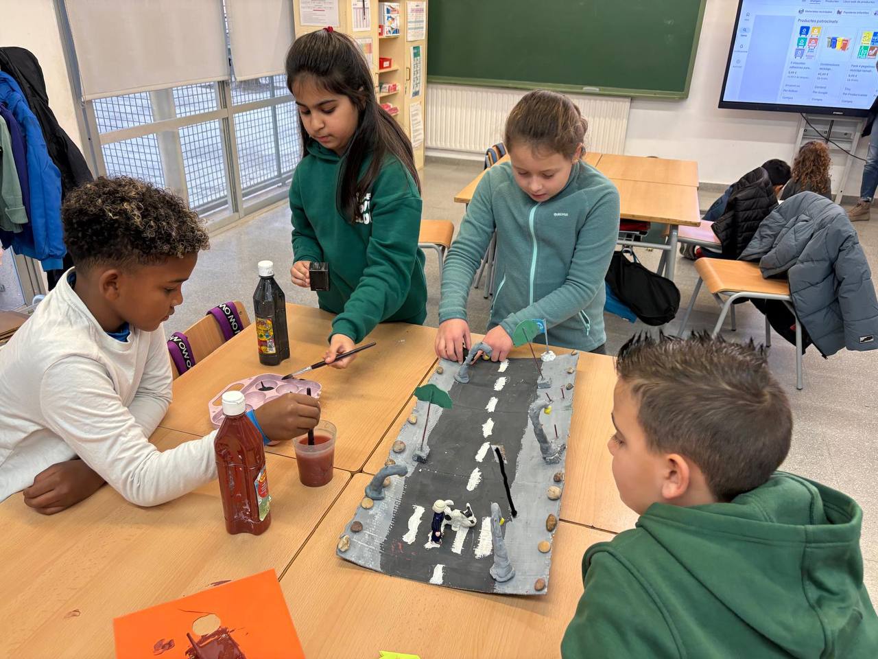 photo_5877420994211811190_y