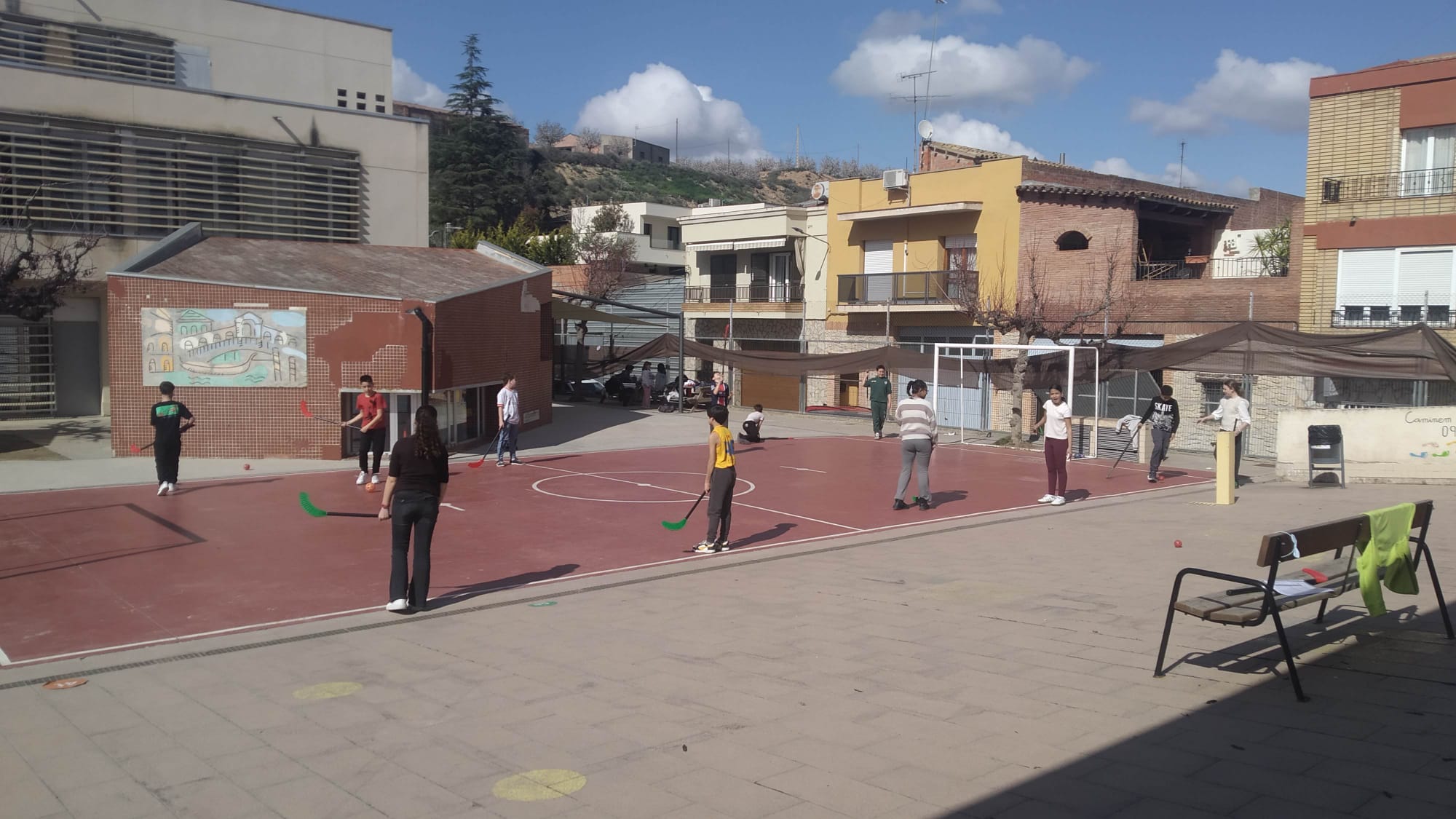 ee51f3df-305f-4abb-adad-5b4292340955