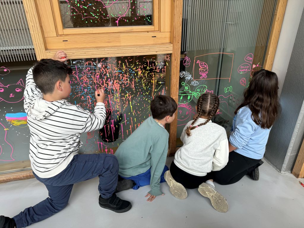 Compartir: V.Urània