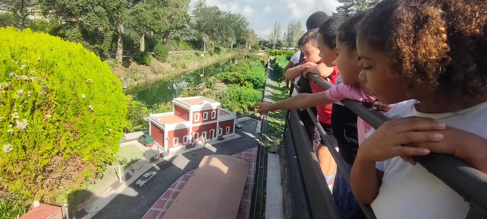 WhatsApp Image 2024-10-16 at 17.48.28 (1)