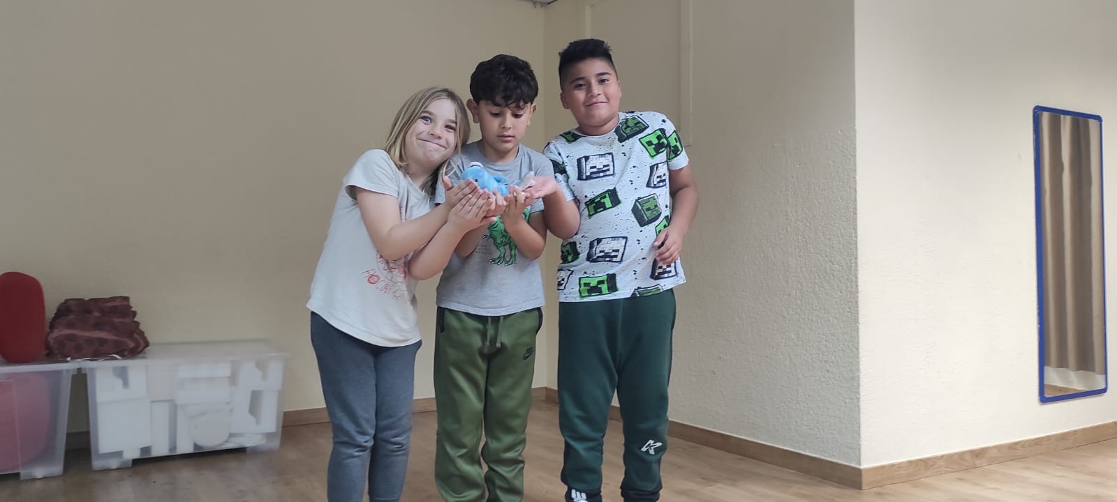 WhatsApp Image 2024-11-26 at 08.42.48