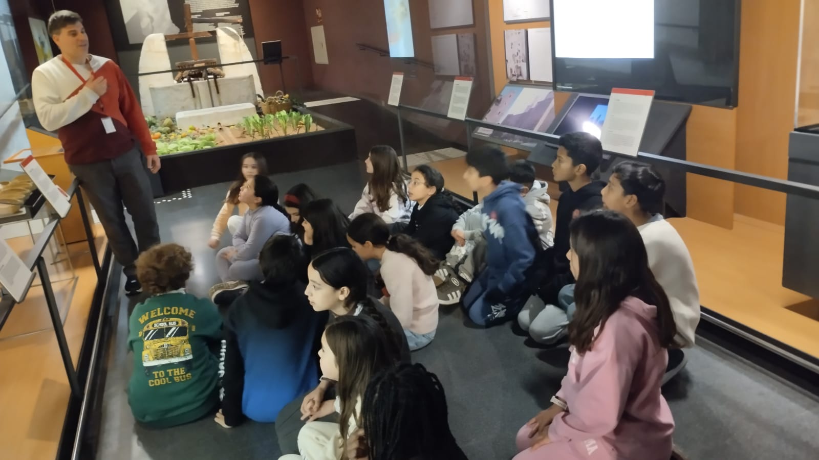 WhatsApp Image 2025-01-14 at 16.06.04 (2)