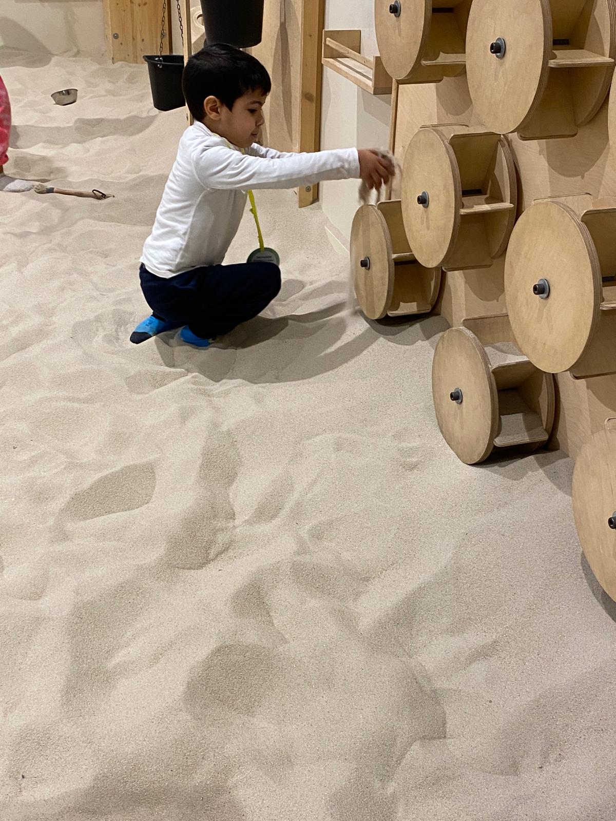 084740dc-0484-492a-9185-517e814f0039