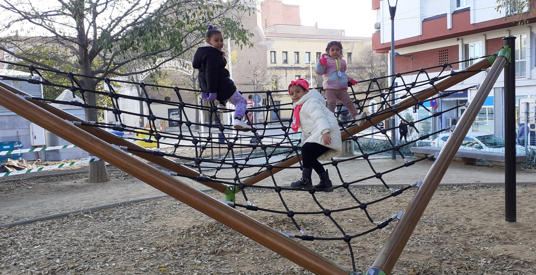 2aec372a-fbe3-4144-8d66-81c0f6353a1c