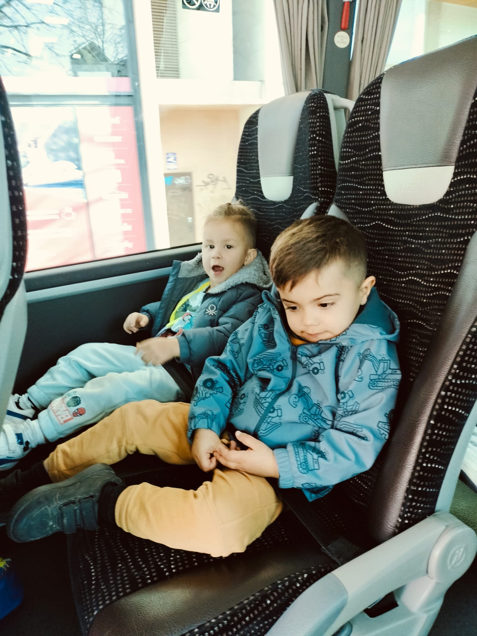 c4e4873c-4825-4383-9c30-c2c5f9a1bd80