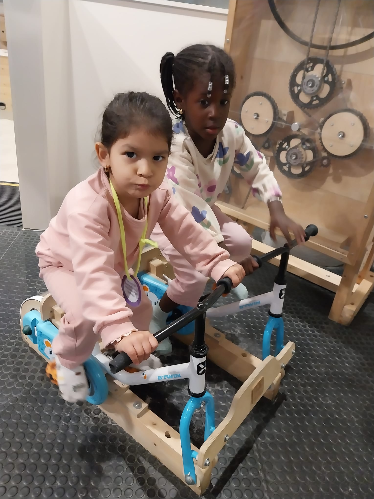 e6b5f8ba-1b23-46da-b570-7325d15248b4