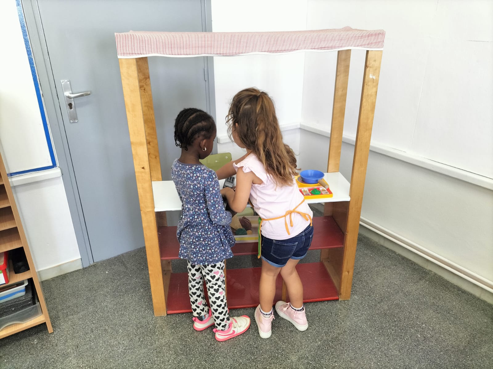 eee24822-607c-4d44-a4c6-e1dcc453968a