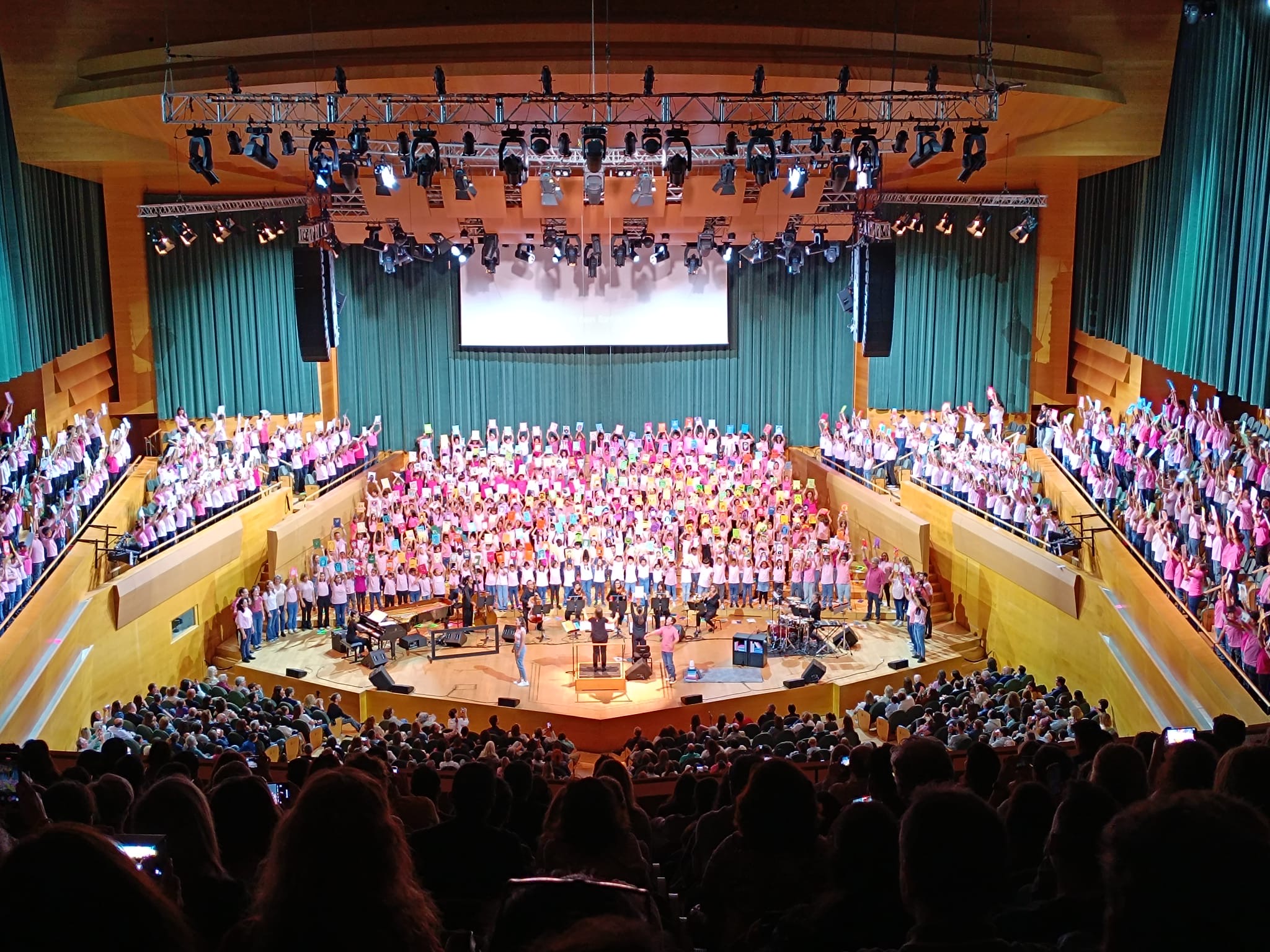 f3a285e9-2950-441f-a112-e4f2d107b113