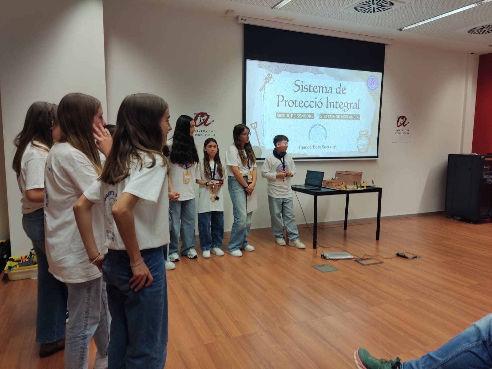 662d25e5-b2b9-40c0-8972-a8f7ffa9c6d0