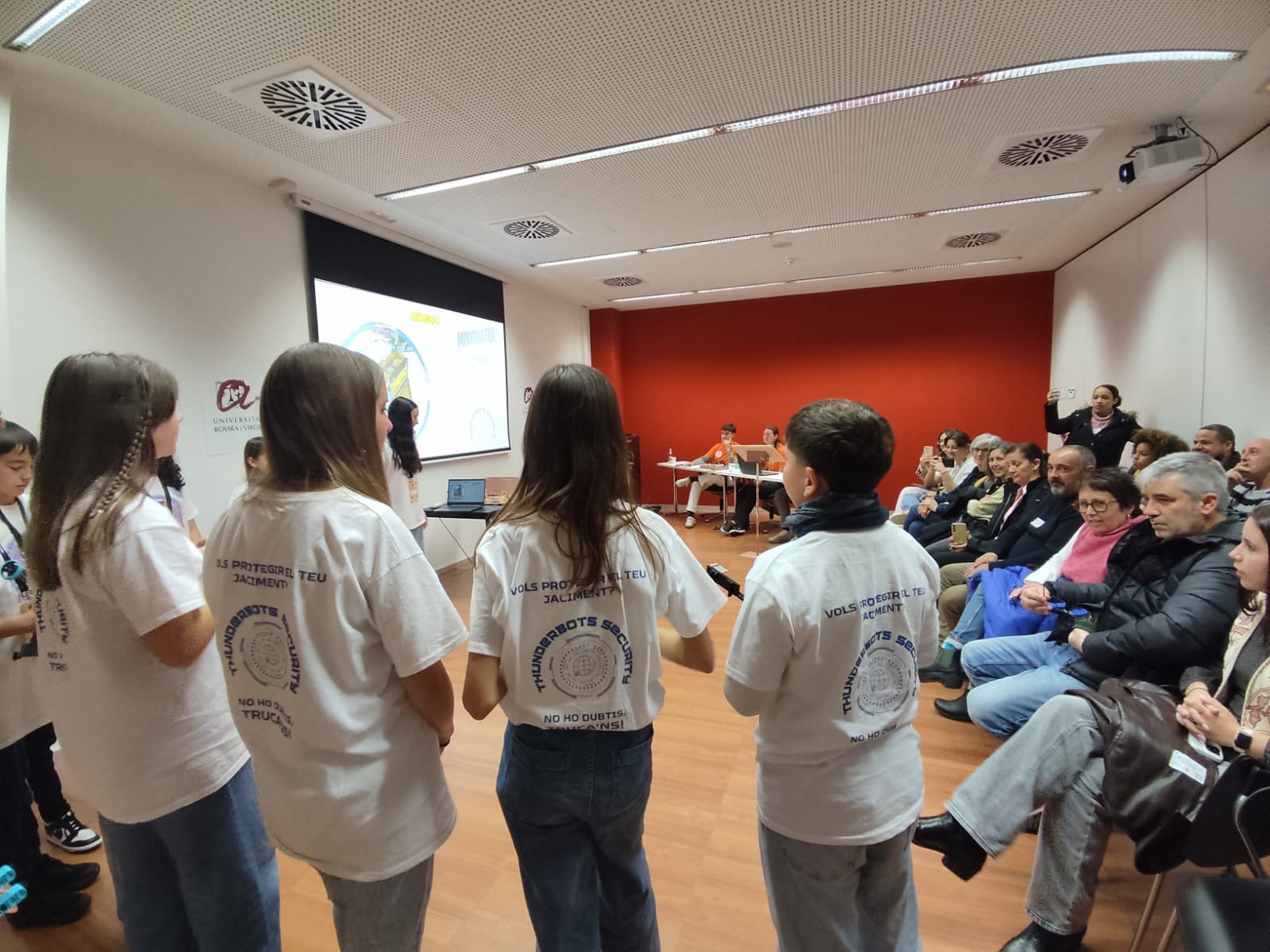 9e52f0d4-e014-4b74-a864-bbd6e77aae12