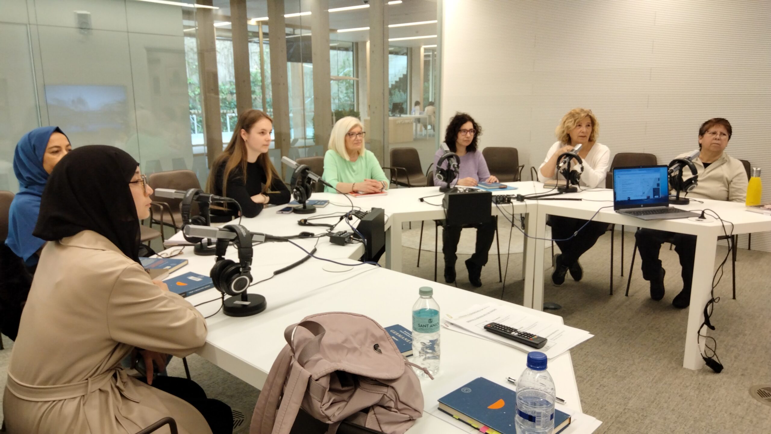 Català 2 a Radio Maconda