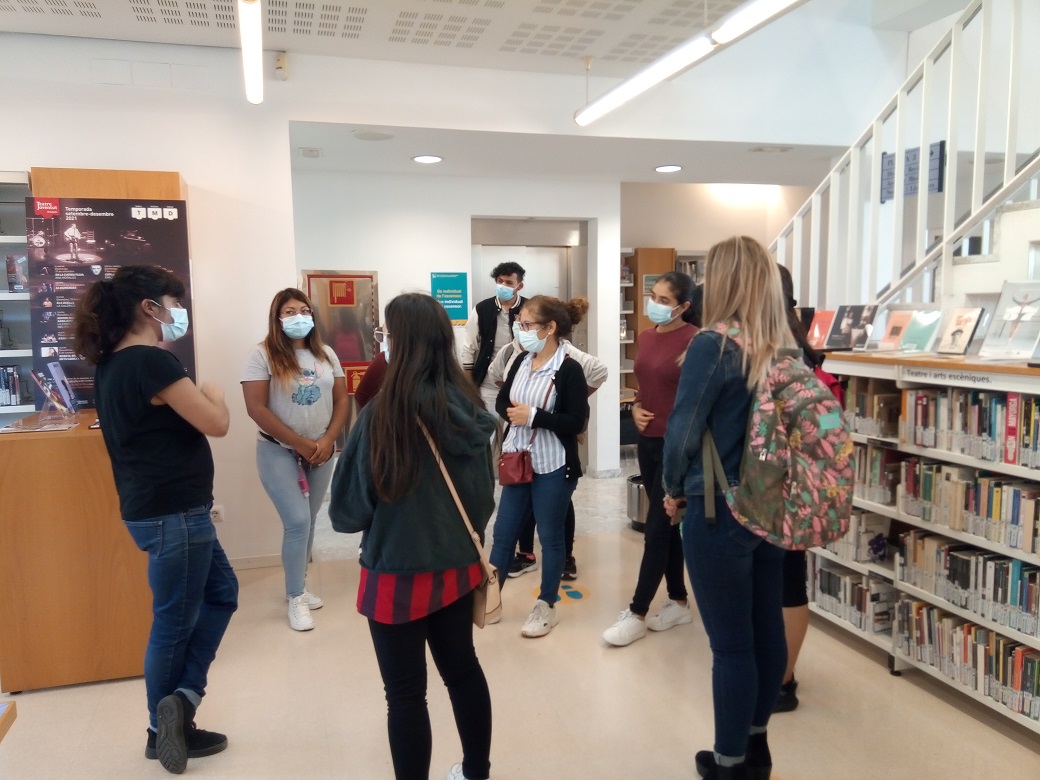 Visitem la biblioteca Josep Janés