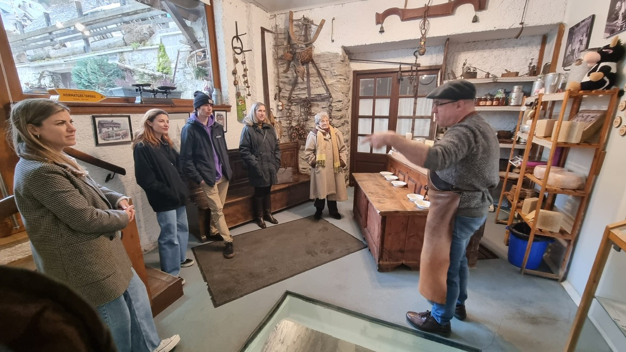 e609473c-e3f2-48d2-ac61-03930763bd88