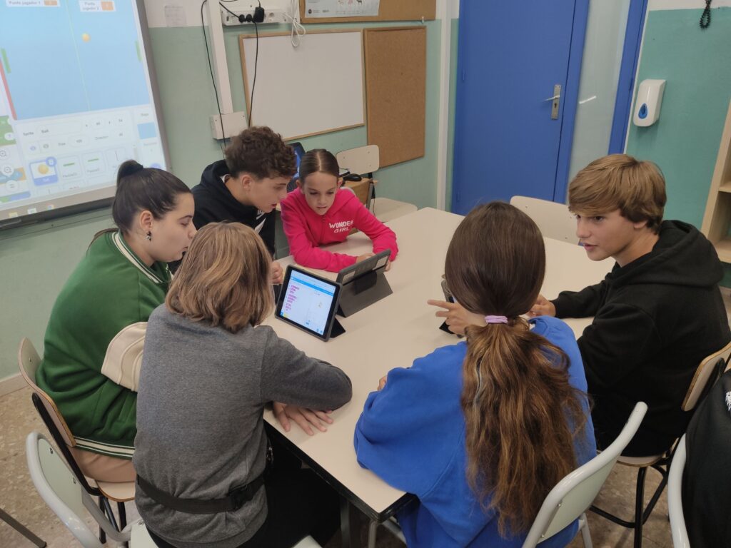 Alumnes de 4t ESO i 5è primària