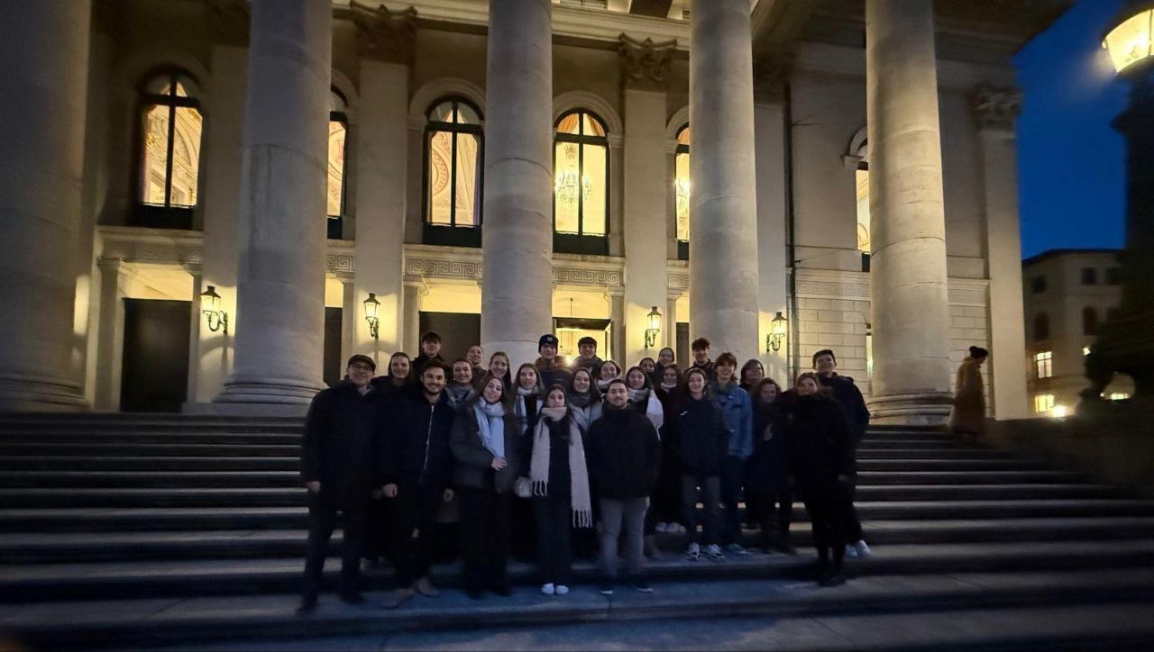 photo_5900164104465794794_y