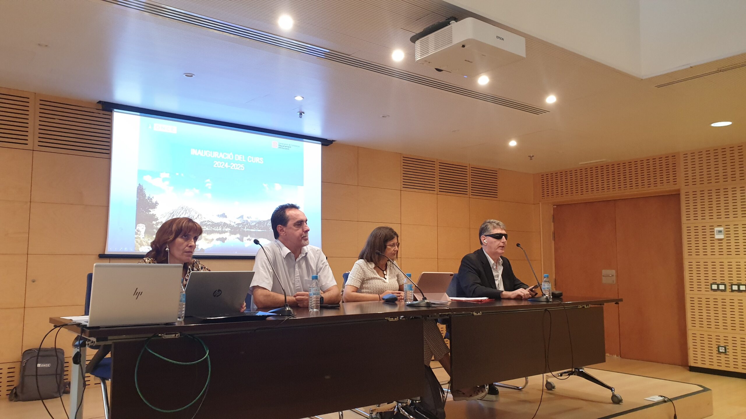 Taula de parlaments. Manel Eiximeno, Enric Botí, Virginia Castellano, Irene Ginebra