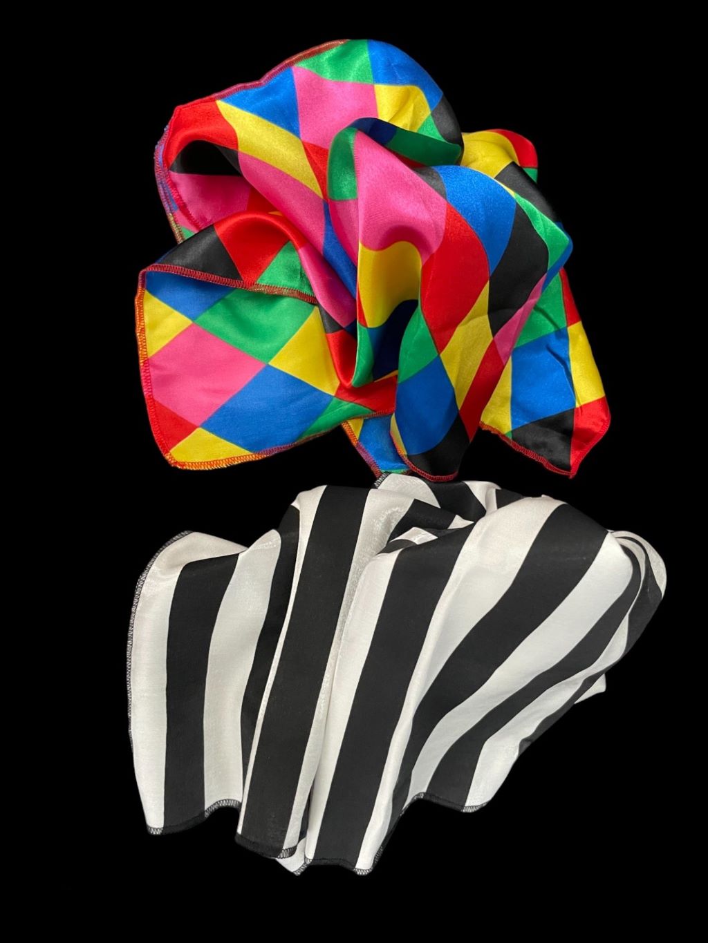 Mocador de colors i de ratlles blanques i negres