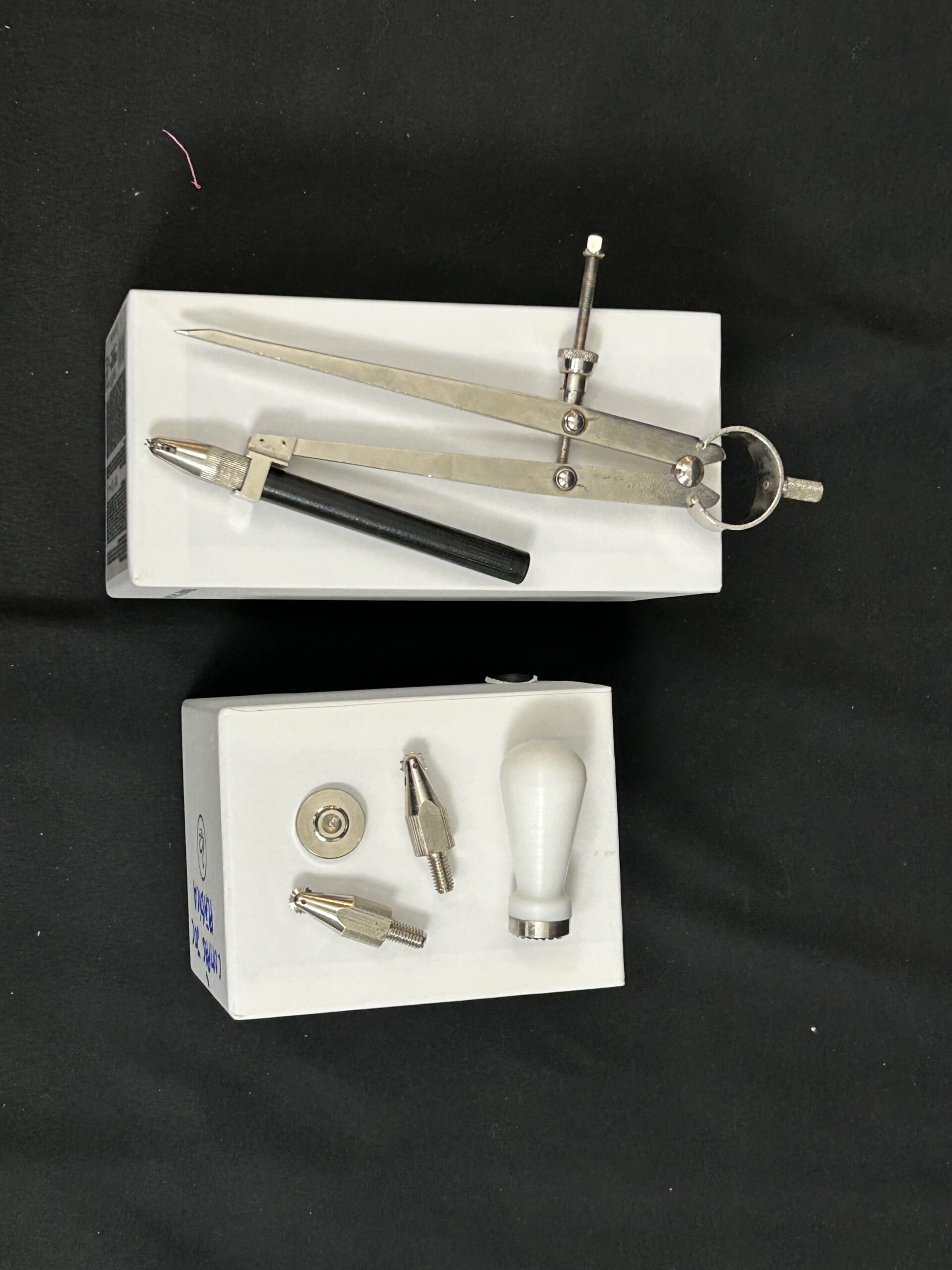 Compàs i accessoris