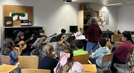 Tots a l'aula amb instruments