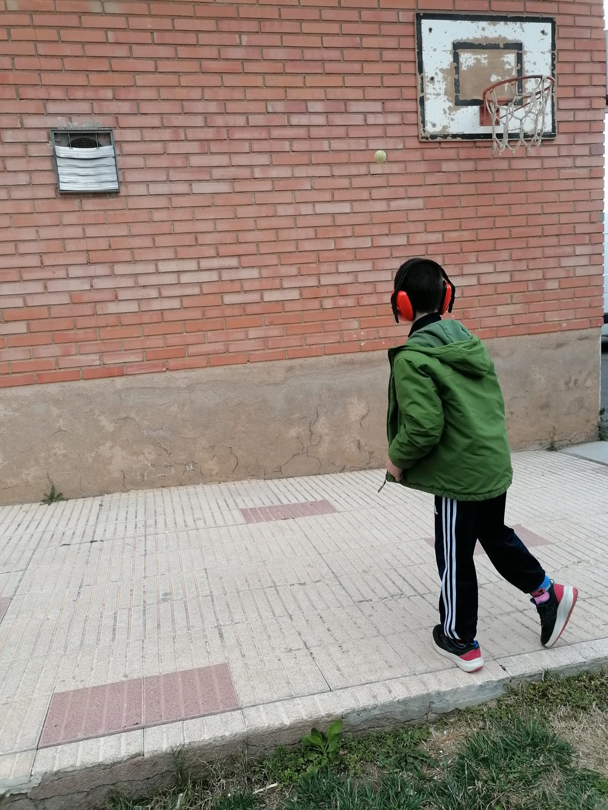 2596afcb-154a-4fef-ada5-30d0930b13f1