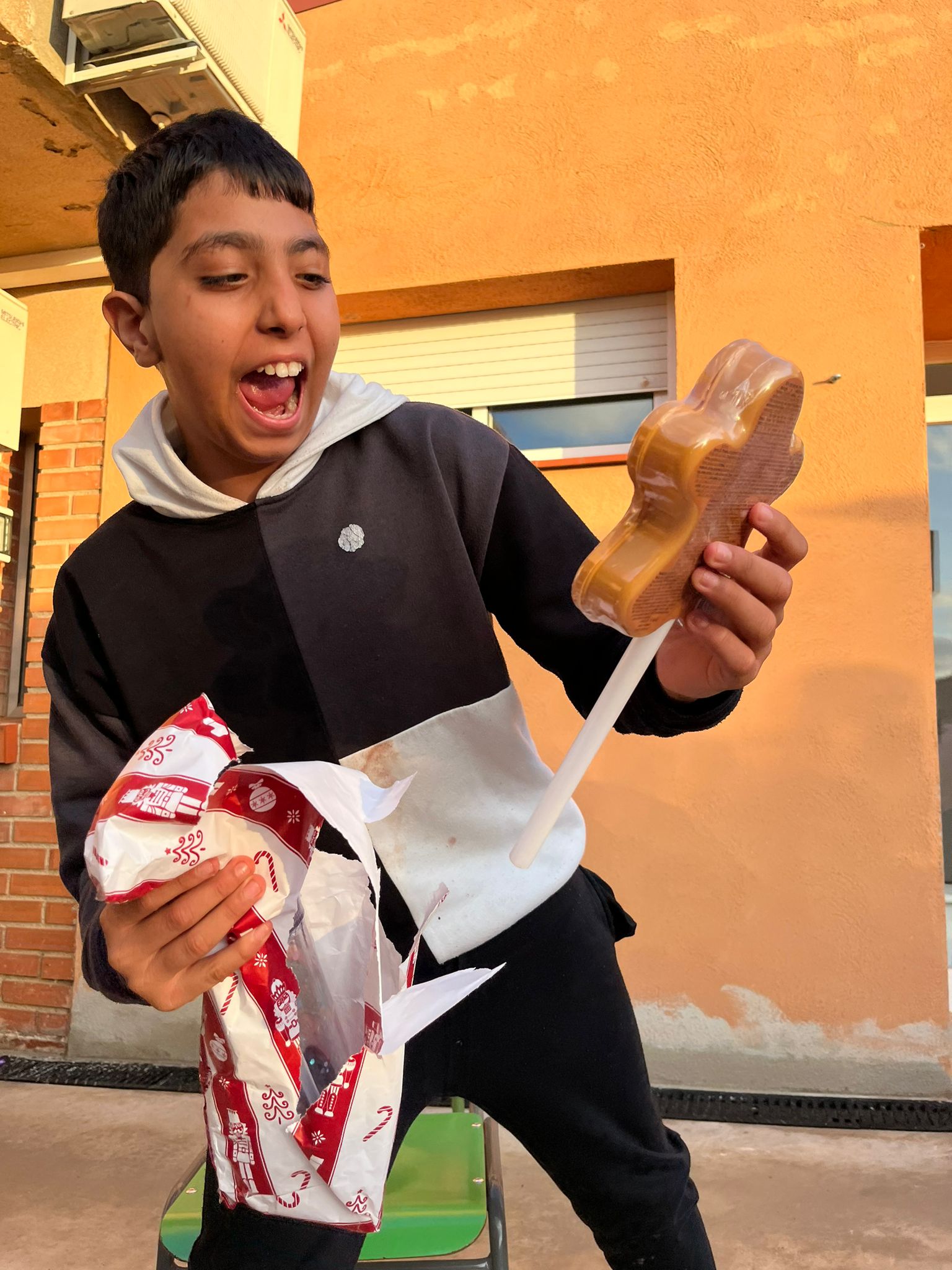 WhatsApp Image 2025-12-19 at 12.27.21