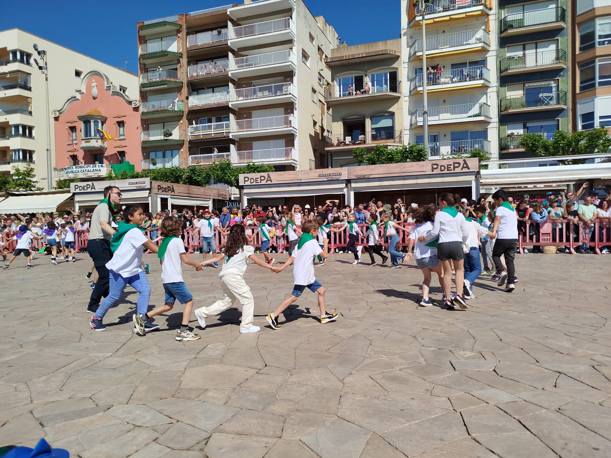 1e77b60b-0102-49b7-9910-3f2aa38a8429